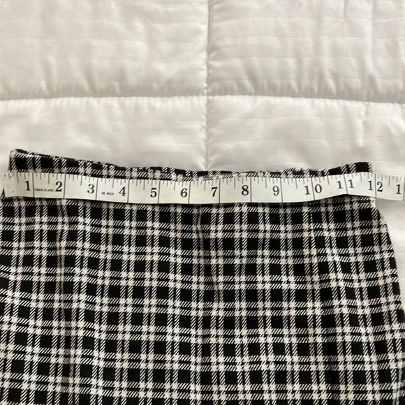 H&M white and black plaid mini skirt Size XS juniors - Picture 5 of 6
